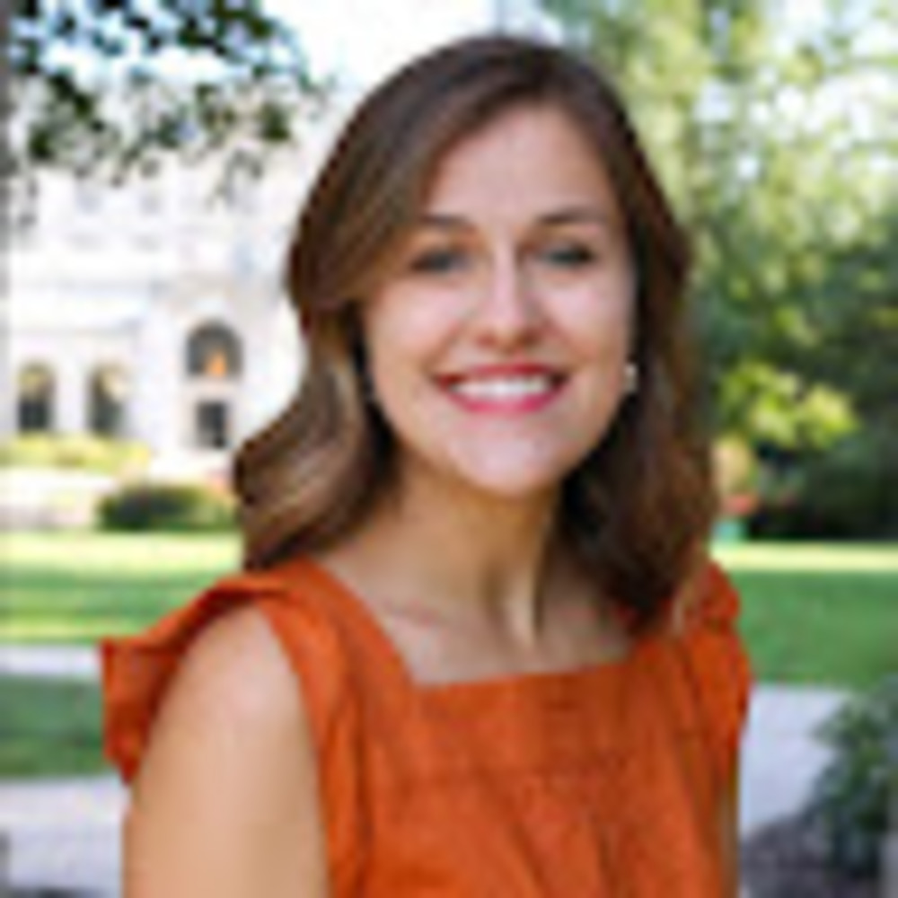 Meet your Posher, Claire